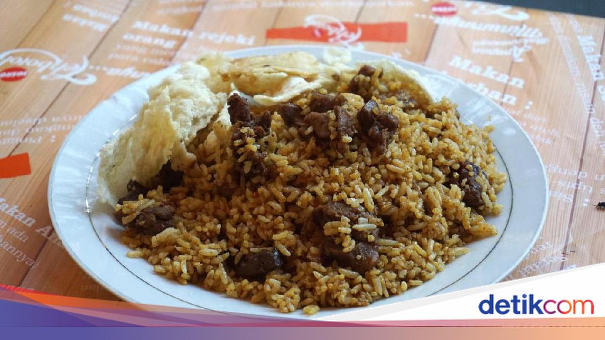 Nasi Goreng Abdul Ropa '99': Kenangan Lezat di Setiap Suapan